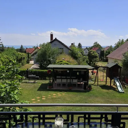 Lila Fuge Apartman Balatonfüred