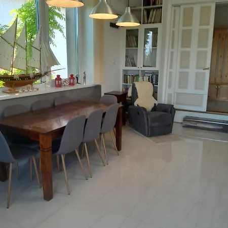 Lila Fuge Apartman Apartment *