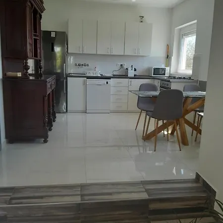 Lila Fuge Apartman Appartement Balatonfüred