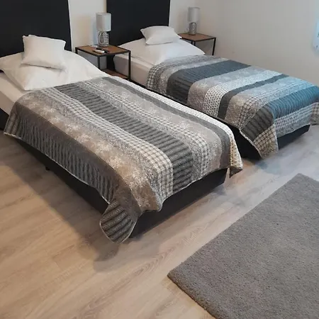 Apartment Lila Fuge Apartman Balatonfured
