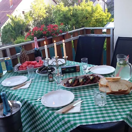 Lila Fuge Apartman Apartment *