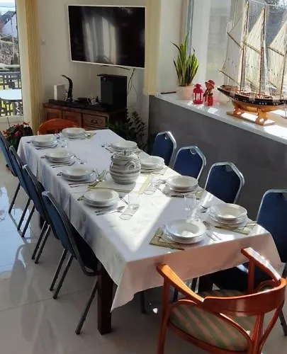 Lila Fuge Apartman *