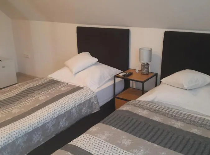 Apartment Lila Fuge Apartman Balatonfured