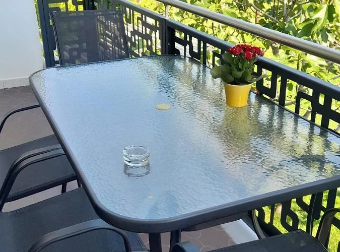 Lila Fuge Apartman Apartment