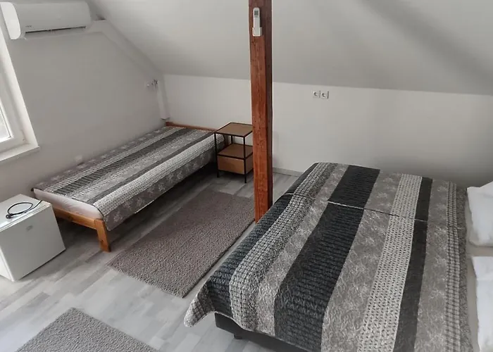 Apartment Lila Fuge Apartman